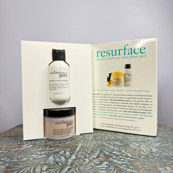 Brand New! Philosophy resurface the microdelivery dual-phase peel